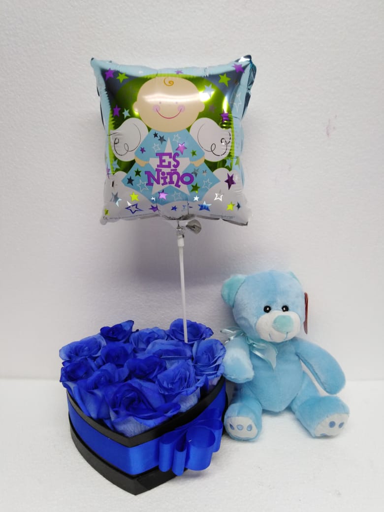 12 Rosas Azules en Caja Corazn ms Peluche 19cm y Globito